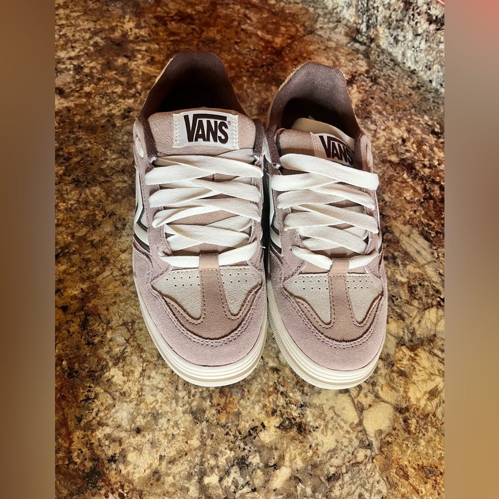 Vans Men’s/8 Women’s/9.5